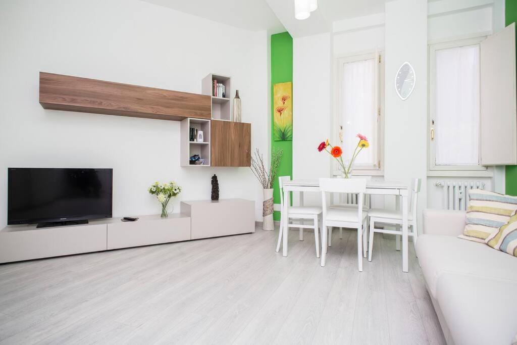 Casa Van Gogh - Mm4 Apartment Milan Bagian luar foto
