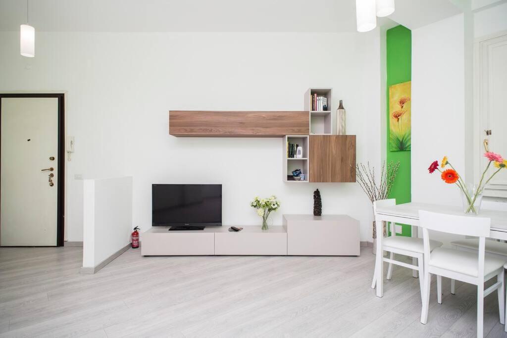 Casa Van Gogh - Mm4 Apartment Milan Bagian luar foto