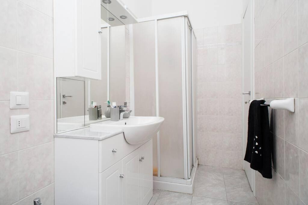 Casa Van Gogh - Mm4 Apartment Milan Bagian luar foto
