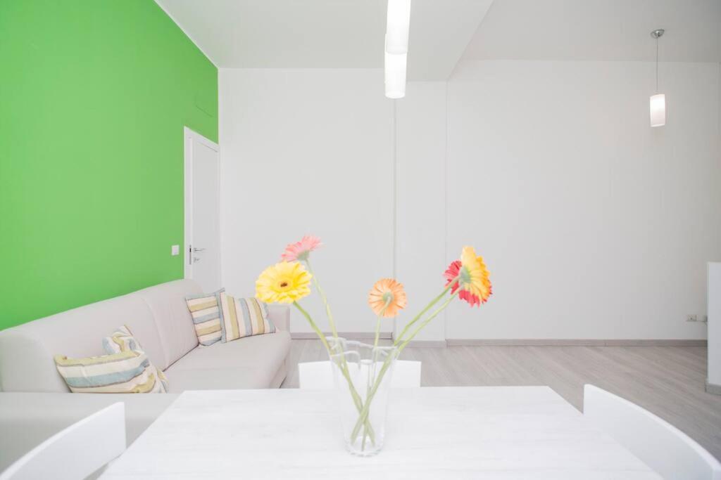 Casa Van Gogh - Mm4 Apartment Milan Bagian luar foto